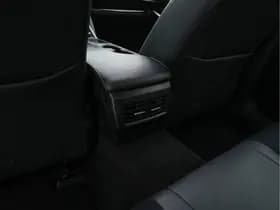 Lexus Is thumbnail 25