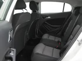 Mercedes-Benz Benz gla thumbnail 11