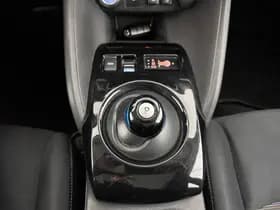 Nissan Leaf thumbnail 17