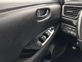 Nissan Leaf thumbnail 21