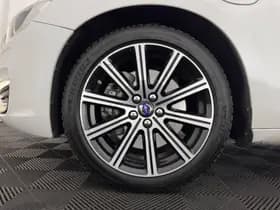 Volvo V60 thumbnail 24