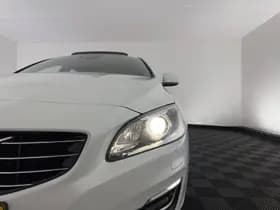 Volvo V60 thumbnail 25