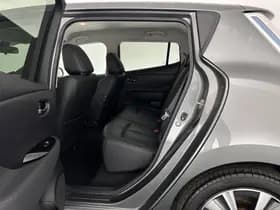 Nissan Leaf thumbnail 10