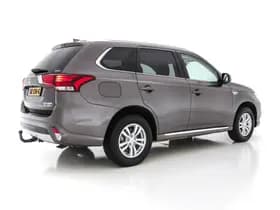 Mitsubishi Outlander thumbnail 7