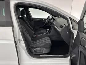 Volkswagen Golf thumbnail 11