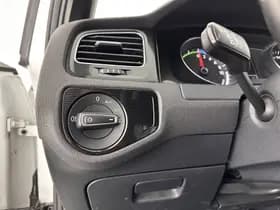 Volkswagen Golf thumbnail 20