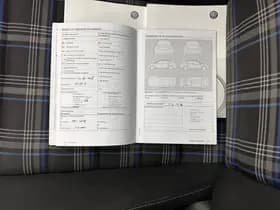 Volkswagen Golf thumbnail 32