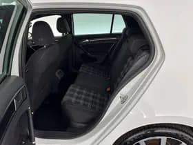 Volkswagen Golf thumbnail 9