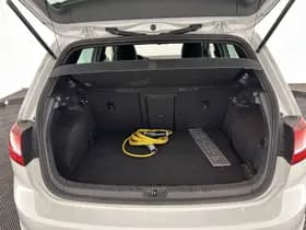 Volkswagen Golf thumbnail 10