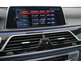 Bmw 7 serie thumbnail 47