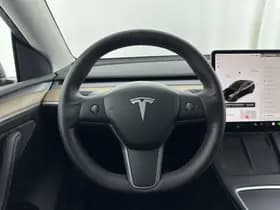 Tesla Model y thumbnail 14