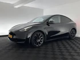 Tesla Model y thumbnail 4