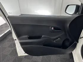 Kia Picanto thumbnail 17