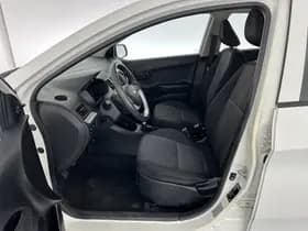 Kia Picanto thumbnail 8