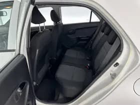 Kia Picanto thumbnail 9