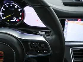 Porsche Panamera thumbnail 24