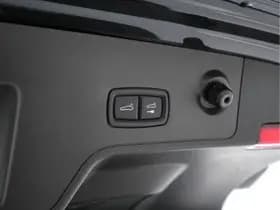 Porsche Panamera thumbnail 34