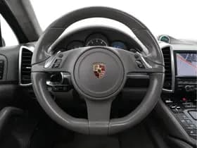 Porsche Cayenne thumbnail 19