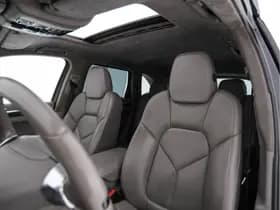 Porsche Cayenne thumbnail 26