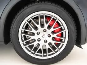 Porsche Cayenne thumbnail 32