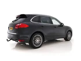 Porsche Cayenne thumbnail 7