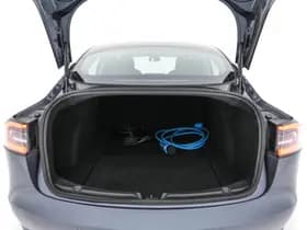 Tesla Model 3 thumbnail 11