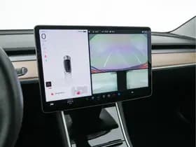 Tesla Model 3 thumbnail 14