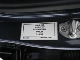 Tesla Model 3 thumbnail 28