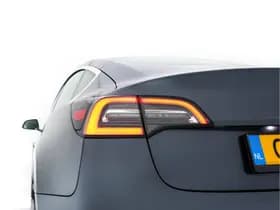 Tesla Model 3 thumbnail 30