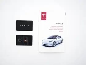 Tesla Model 3 thumbnail 32