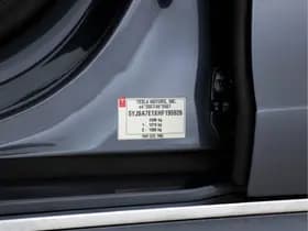 Tesla Model s thumbnail 30