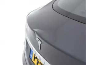 Tesla Model s thumbnail 32