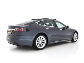 Tesla Model s thumbnail 7