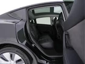 Tesla Model y thumbnail 12