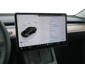 Tesla Model y thumbnail 18