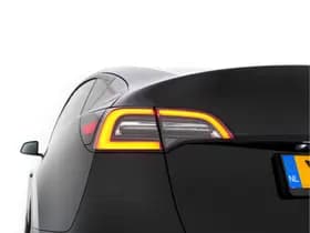 Tesla Model y thumbnail 32