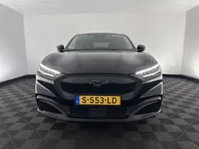 Ford Mustang mach e thumbnail 3