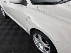 Alfa Romeo Romeo mito thumbnail 28