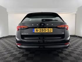 Skoda Octavia thumbnail 6