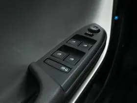 Opel Ampera thumbnail 21