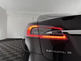 Tesla Model s thumbnail 33
