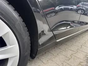 Tesla Model s thumbnail 37