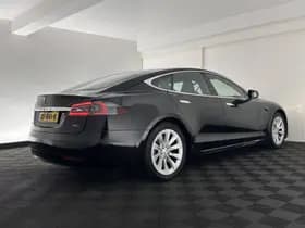 Tesla Model s thumbnail 7