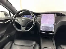 Tesla Model s thumbnail 8