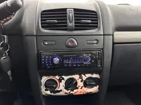 Renault Clio thumbnail 13