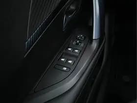 Peugeot E 2008 thumbnail 22