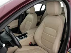 Jaguar Xe thumbnail 21