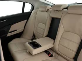 Jaguar Xe thumbnail 23