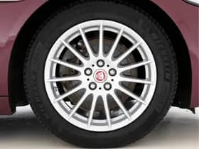 Jaguar Xe thumbnail 26