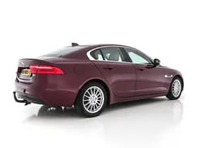 Jaguar Xe thumbnail 7
